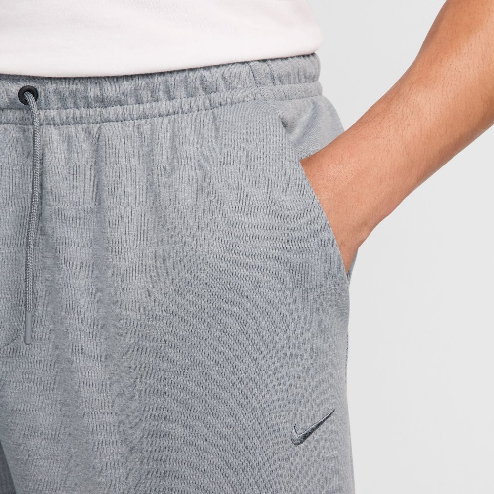 Nike Primary Fleece UV Performance Jogger mit Dri-FIT-Technologie Herren