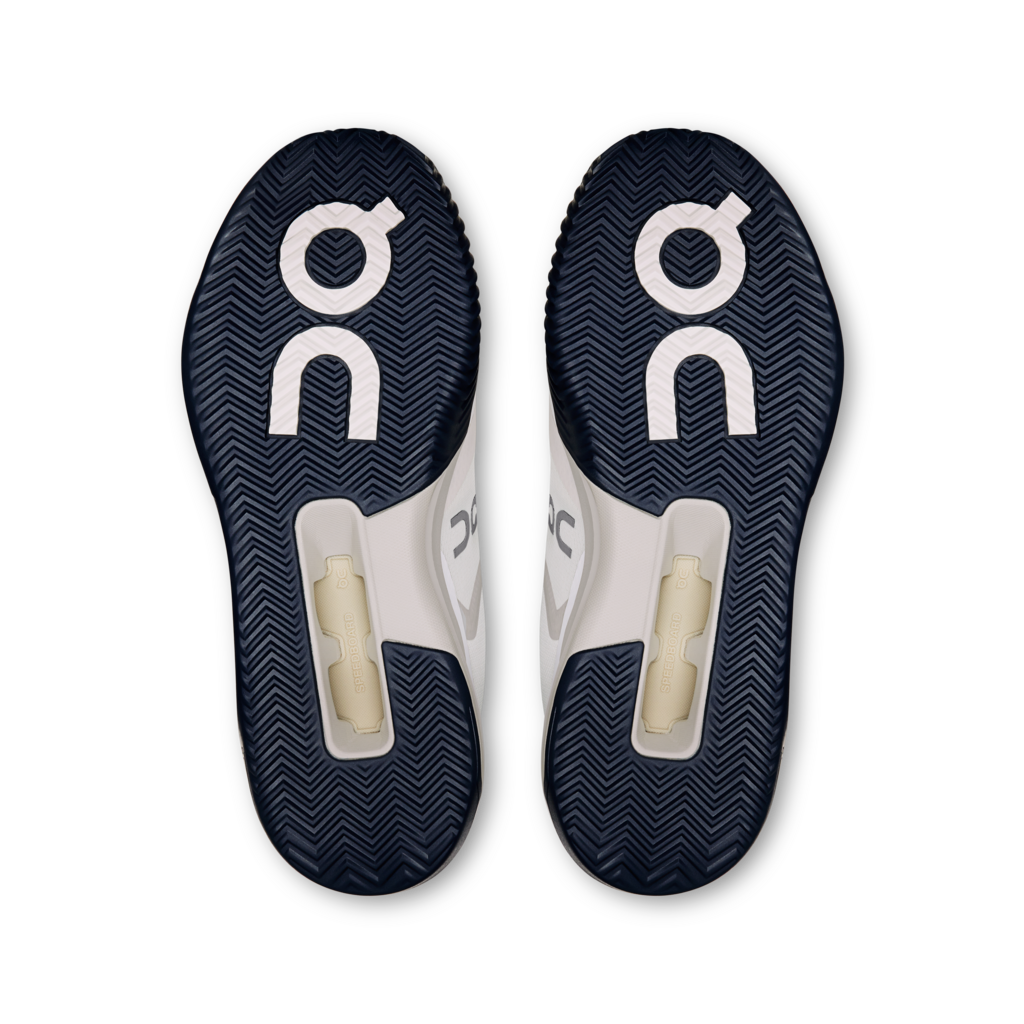 On THE ROGER Advantage Pro Clay Tennisschuh Damen