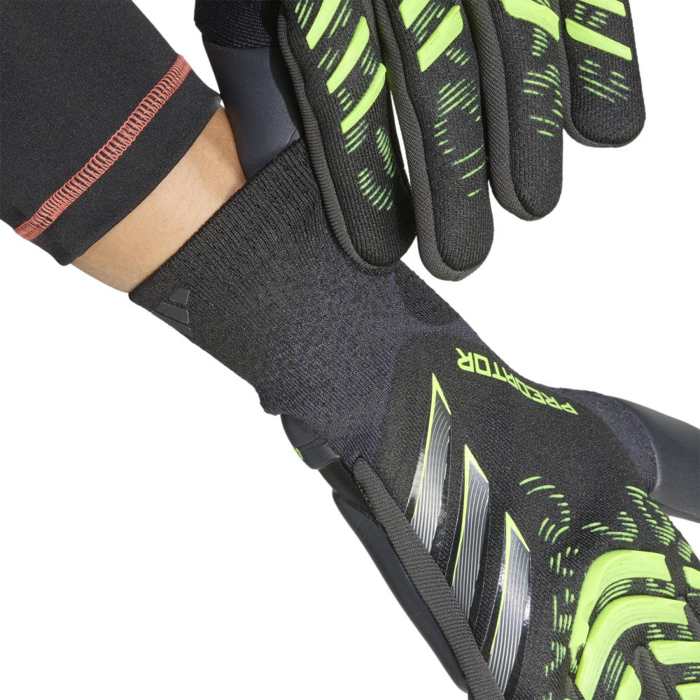 Adidas Predator Pro Torwarthandschuhe