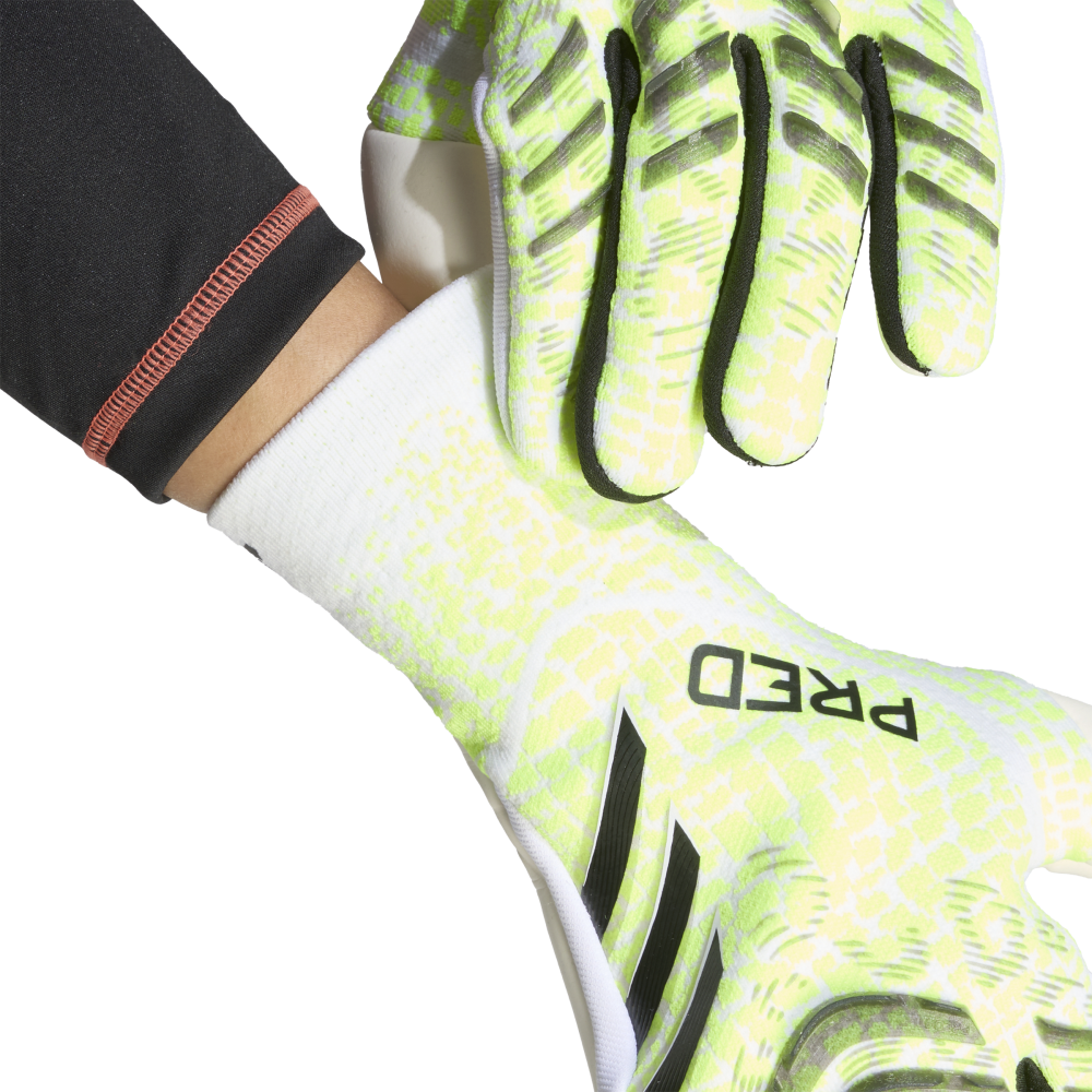 Adidas Predator Pro Torwarthandschuhe